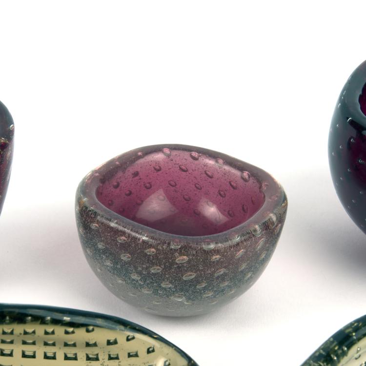 Bild 5 zu Objekt, Acht Schalen 'A bolle', 'A bollicine' und 'Sommerso a bollicine', um 1935-50, Carlo Scarpa, Venini & C., Murano, 137C 615