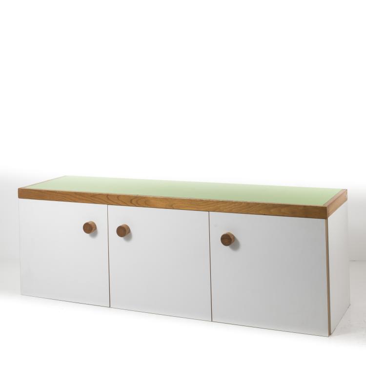 Bild 1 zu Objekt, 'Les Arcs' wall shelf, 1967-69, Charlotte Perriand, Frankreich, 136A 192