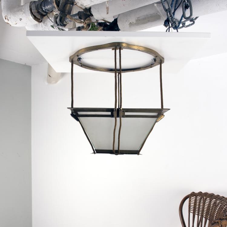 Bild 1 zu Objekt, Ceiling light, c. 1911, Henry van de Velde, Bergner, Otto, Berka; Seyffart, Otto, Altenburg, 136A 14