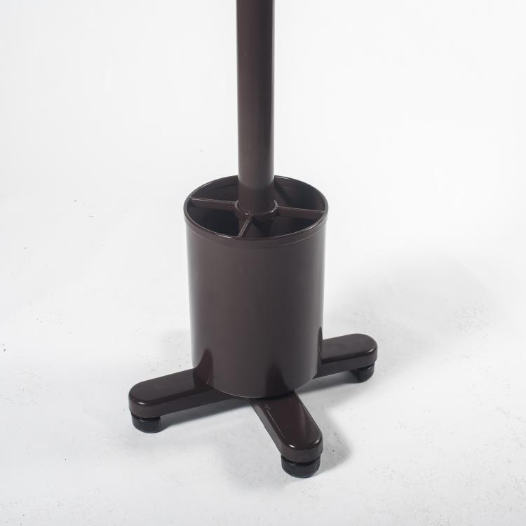 Bild 1 zu Objekt, 'Synthesis' coat rack, 1973, Ettore Sottsass, Olivetti, Ivrea, 136A 133
