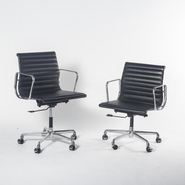 Hauptbild zu Objekt, Zwei B&uuml;rodrehst&uuml;hle 'Aluminium Group', 1958, ICF, Cadsana f&uuml;r Hermann Miller, Zeeland, 137B 336