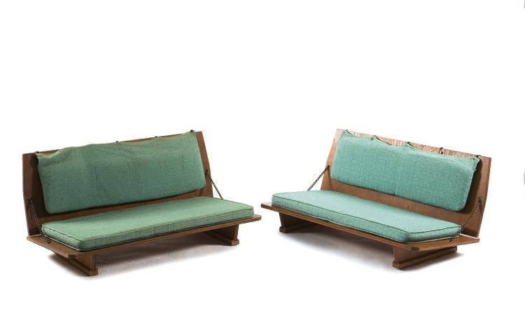 Hauptbild zu Objekt, Two foldable benches from the 'Unitarian Meeting House', 1946-1951, Frank Lloyd Wright, USA, 136A 176