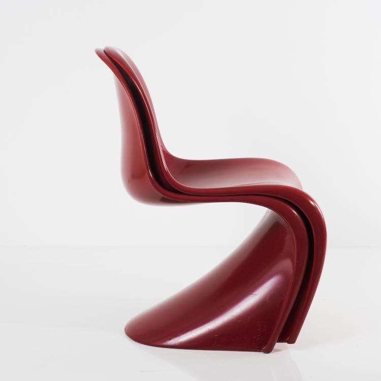 Bild 1 zu Objekt, Zwei St&uuml;hle 'Panton Chair', 1962/67, Verner Panton, Fehlbaum AG, Weil am Rhein, 137A 174
