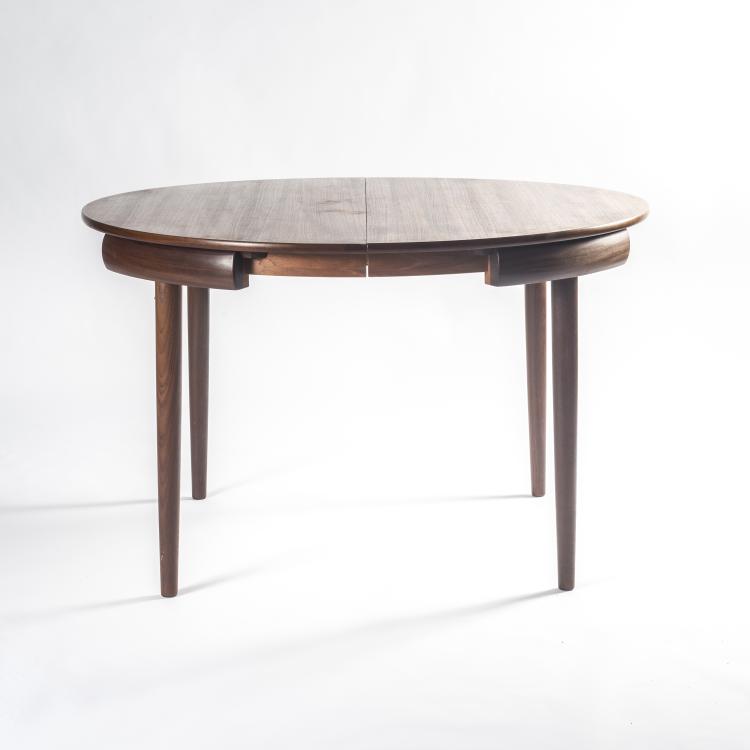 Bild 2 zu Objekt, Table and four chairs, 1962, Hans Olsen, Frem R&oslash;jle M&oslash;belfabrik, D&auml;nemark, 137A 170