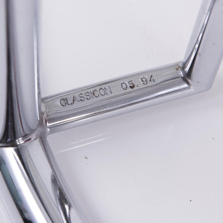 Bild 4 zu Objekt, 'E-1027' end table, 1927, Eileen Gray, Classicon, M&uuml;nchen, 137B 223