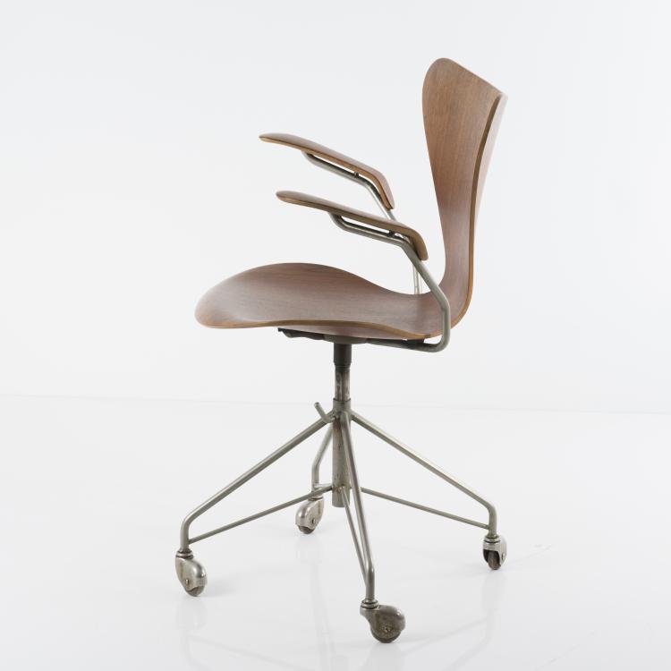 Bild 5 zu Objekt, Arbeitsstuhl '3117', 1955, Arne Jacobsen, Hansen, Fritz, Aller&ouml;d, 137A 57