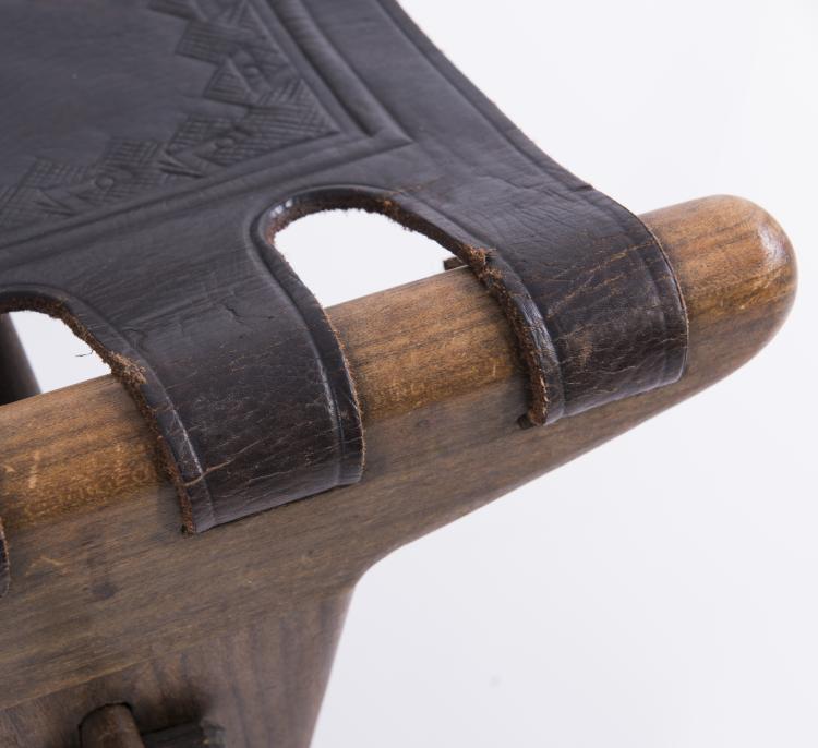 Bild 7 zu Objekt, Rocking chair with stoo, c1970, Angel Pazmino, Meubles de Estilo, Ecuador, 137B 478