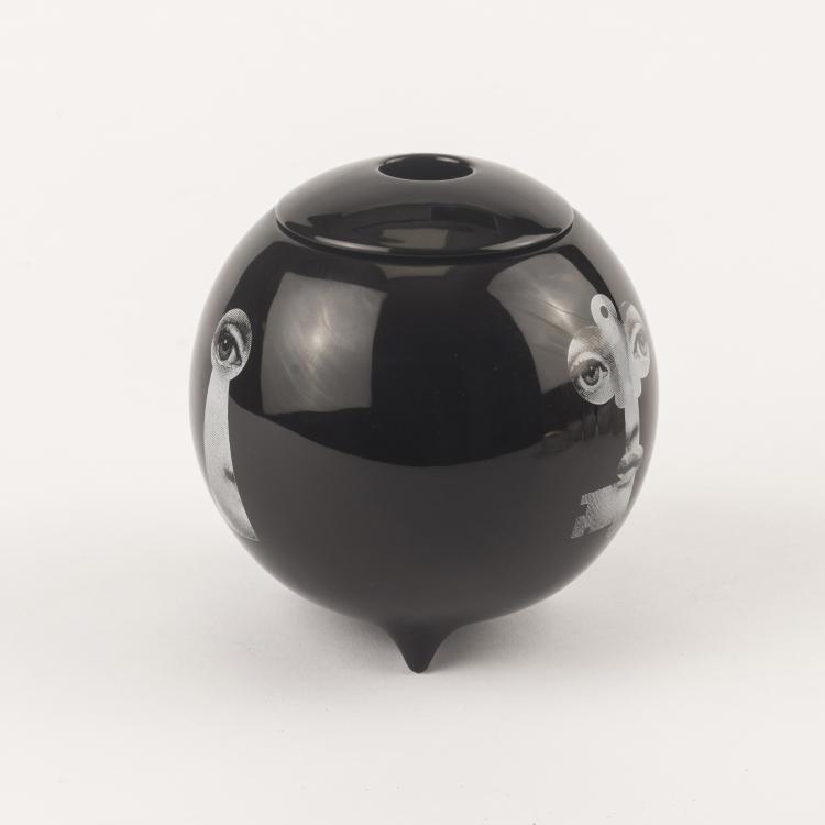 Bild 2 zu Objekt, 'Serratura' lampe berger, 2010s, Barnaba Fornasetti, Fornasetti, Mailand, 137B 517