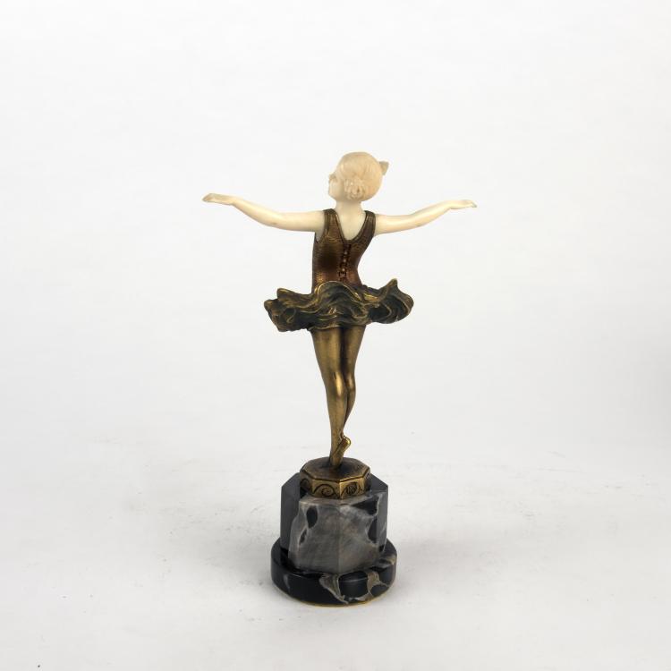 Bild 2 zu Objekt, 'Ballerina', um 1920, Ferdinand Preiss, Preiss & Kassler, Berlin, 138B 420