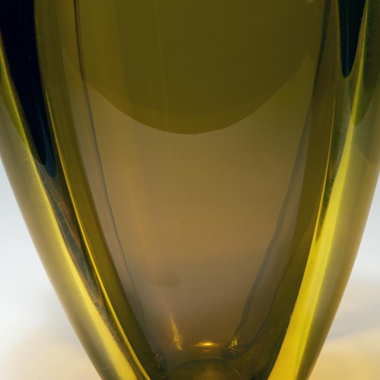 Bild 2 zu Objekt, 'Alboino' vase, 1983, Tina Marie Aufiero, Venini & C., Murano, 140C 614
