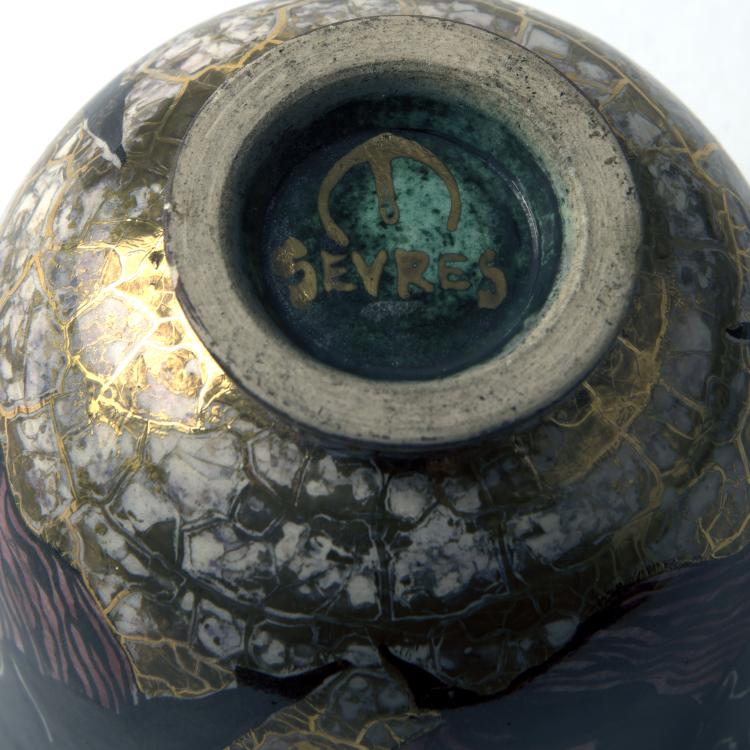 Bild 2 zu Objekt, Small vase, c1940, Mayodon, Jean-L&eacute;on, S&egrave;vres, 138B 588