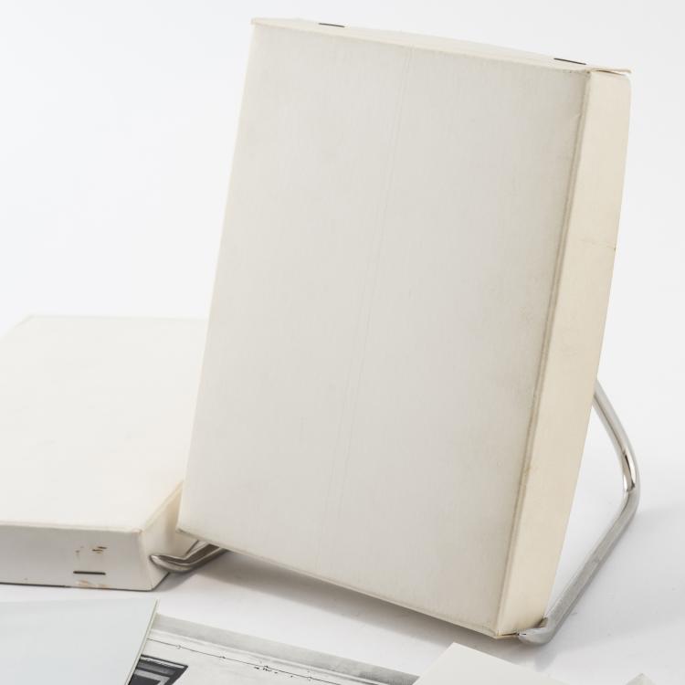 Bild 1 zu Objekt, 'Palermo Objekte' (Edition), 1973, Blinky Palermo, St&auml;dtisches Museum M&ouml;nchengladbach, 138C 839