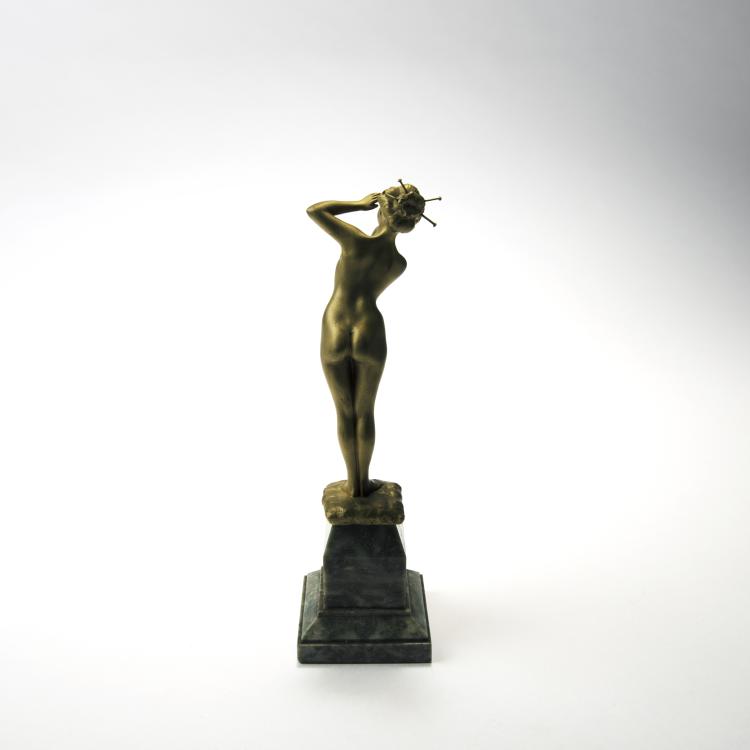 Bild 2 zu Objekt, 'Geisha' signet, c1900, Charles Yrondy, 138B 462