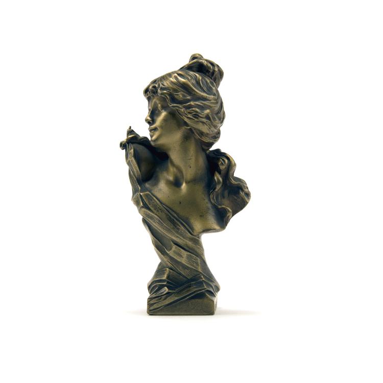 Hauptbild zu Objekt, Bust of a young woman, c1900, Agathon L&eacute;onard, Susse Fr&egrave;res, Paris, 138B 406