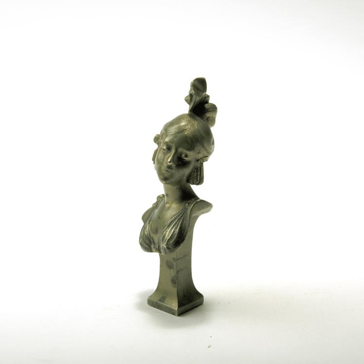 Bild 1 zu Objekt, Bust of a Biedermeier girl, c1900, Alexandre Auguste Caron, 138B 367