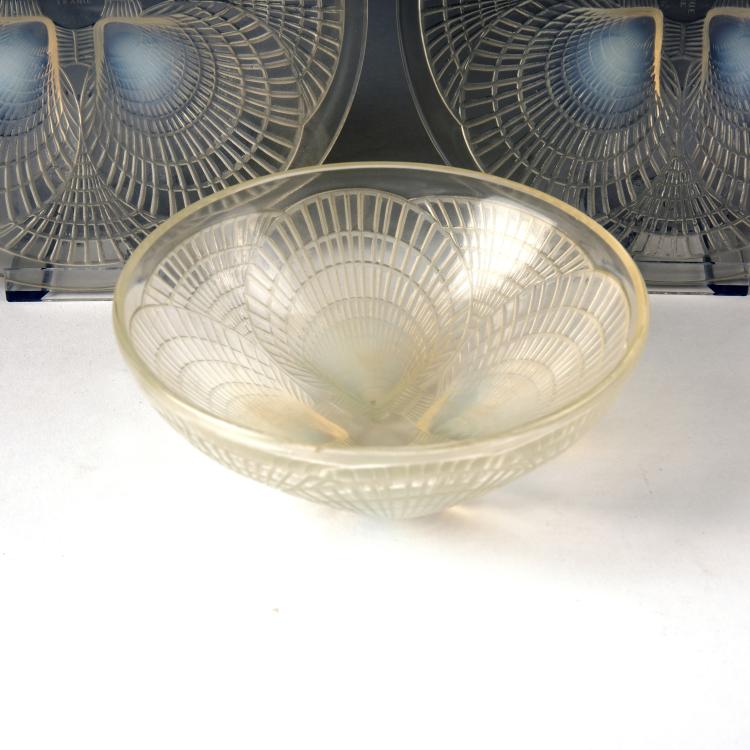 Bild 2 zu Objekt, Schale und zwei Teller 'Coquilles No. 4', 1924 , Lalique, Ren&eacute;, Wingen-sur-Moder, 138A 26