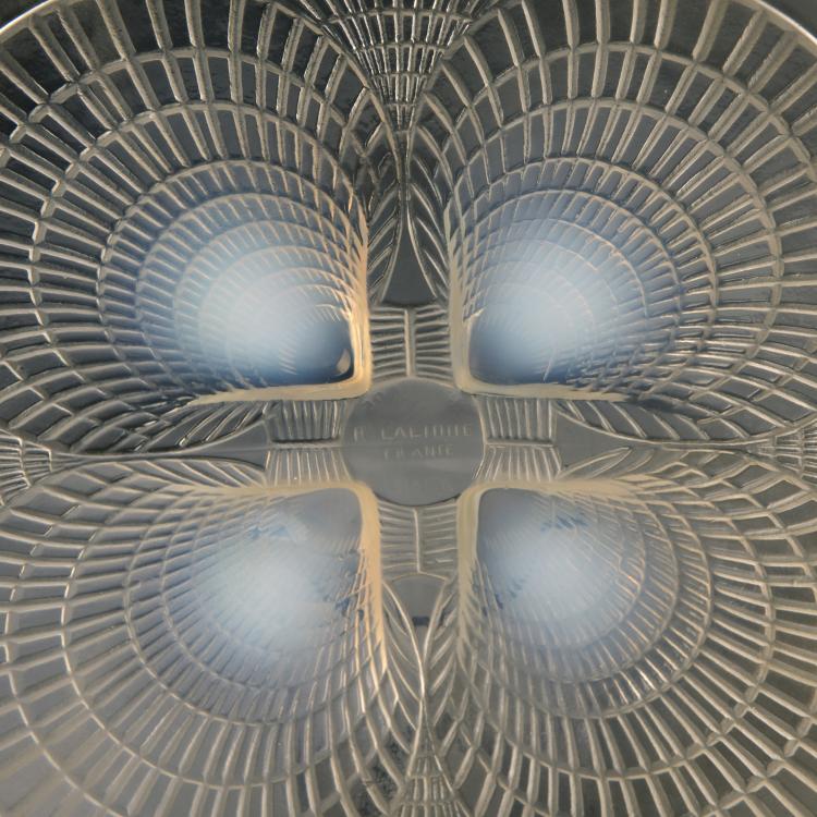 Bild 3 zu Objekt, Schale und zwei Teller 'Coquilles No. 4', 1924 , Lalique, Ren&eacute;, Wingen-sur-Moder, 138A 26