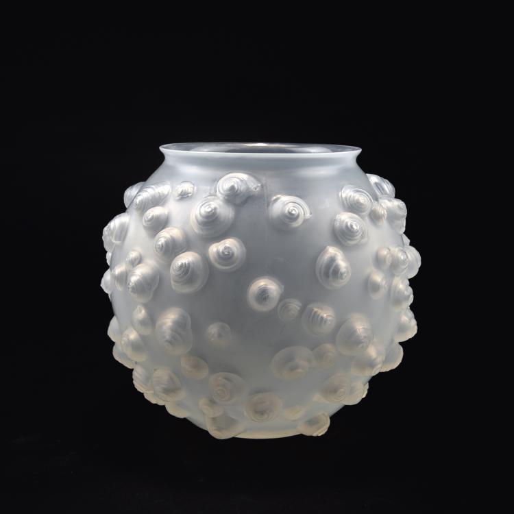 Hauptbild zu Objekt, 'Palissy' - 'Escargots' vase, 1926, Lalique, Ren&eacute;, Wingen-sur-Moder, 138A 35