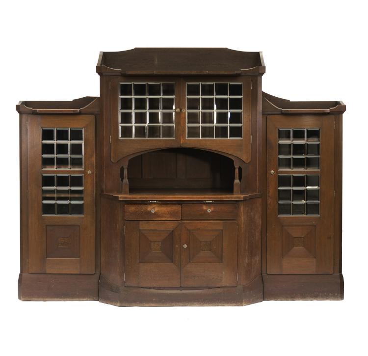 Hauptbild zu Objekt, Credenza with two side cabinets, c. 1905/05, Richard Riemerschmid, Dresdener Werkst&auml;tten, Dresden-Hellerau, 139A 10
