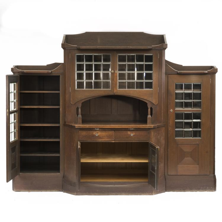 Bild 1 zu Objekt, Credenza with two side cabinets, c. 1905/05, Richard Riemerschmid, Dresdener Werkst&auml;tten, Dresden-Hellerau, 139A 10