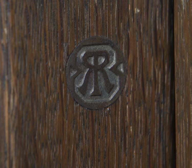 Bild 3 zu Objekt, Credenza with two side cabinets, c. 1905/05, Richard Riemerschmid, Dresdener Werkst&auml;tten, Dresden-Hellerau, 139A 10