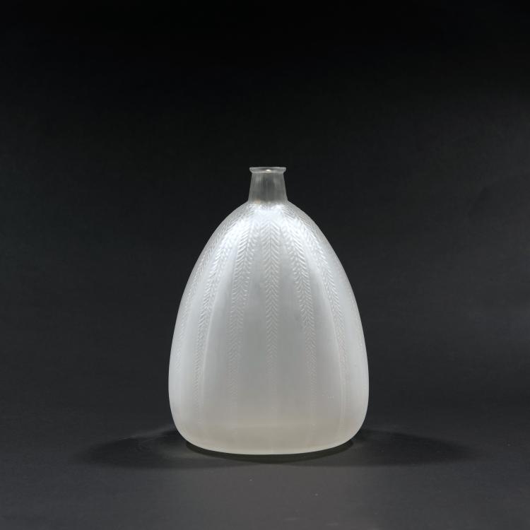 Bild 1 zu Objekt, Vase 'Mimosa', 1921, Suzanne Lalique, Lalique, Ren&eacute;, Wingen-sur-Moder, 138A 17