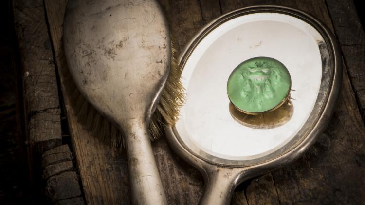 Bild 1 zu Objekt, Brosche 'Deux figurines et masque', 1912, Lalique, Ren&eacute;, Combs-la-Ville, 138A 5