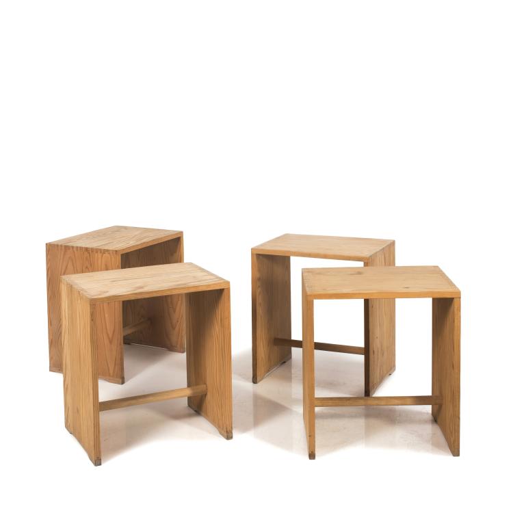 Hauptbild zu Objekt, Vier 'Ulmer Hocker', 1953, Max Bill, Kriens-Werkstatt f&uuml;r Behinderte und M&ouml;belfabrik, Muotathal f&uuml;r Wohnbedarf AG Z&uuml;rich, 139A 112
