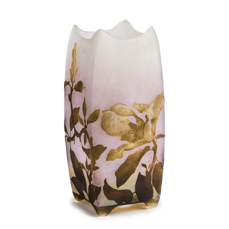 Hauptbild zu Objekt, 'Magnolias' vase, 1900-05, Daum Fr&egrave;res, Nancy, 138B 119