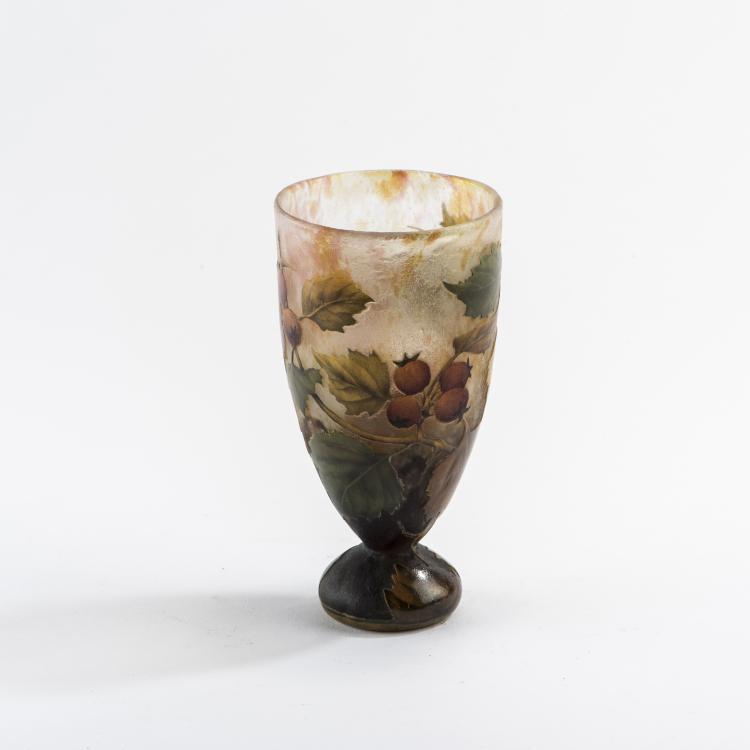 Bild 2 zu Objekt, 'Pomme d'api' vase, c1910, Daum Fr&egrave;res, Nancy, 138B 146