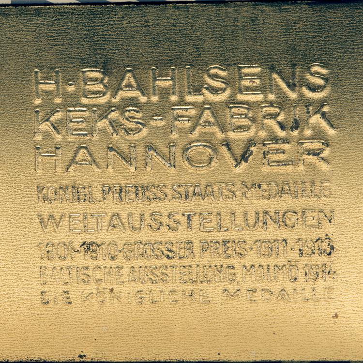 Bild 1 zu Objekt, Biscuit box, c1911/12, Emanuel Josef Margold, Bahlsen, H., Hannover, 138B 618