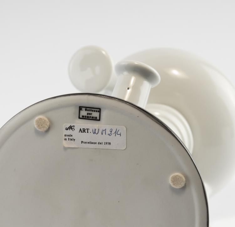 Bild 1 zu Objekt, 'Tigris' vase, 1983, Ettore Sottsass, Memphis, Mailand, 140B 226