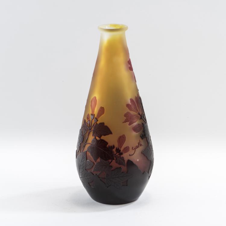 Bild 1 zu Objekt, 'Mauve des bois' vase, 1920s, Gall&eacute;, Etablissements, Nancy, 138B 242