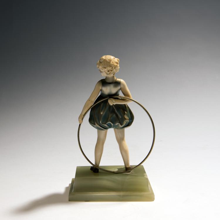 Bild 2 zu Objekt, 'Hoop Girl', um 1930, Ferdinand Preiss, Preiss & Kassler, Berlin, 138B 425