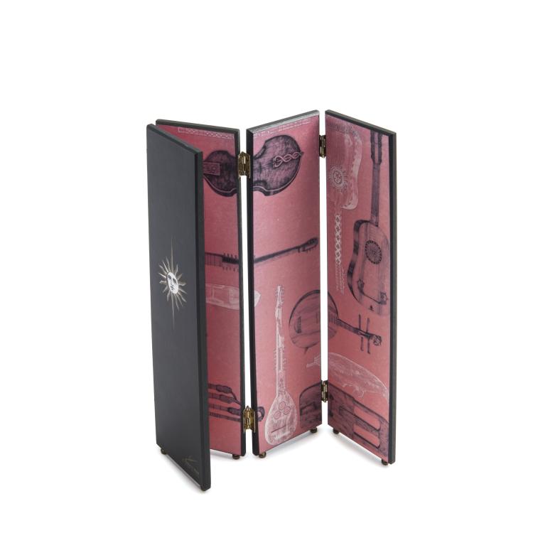 Hauptbild zu Objekt, Miniature 'Strumenti musicali' screen, 1990s, Barnaba Fornasetti, Fornasetti, Mailand, 139B 408