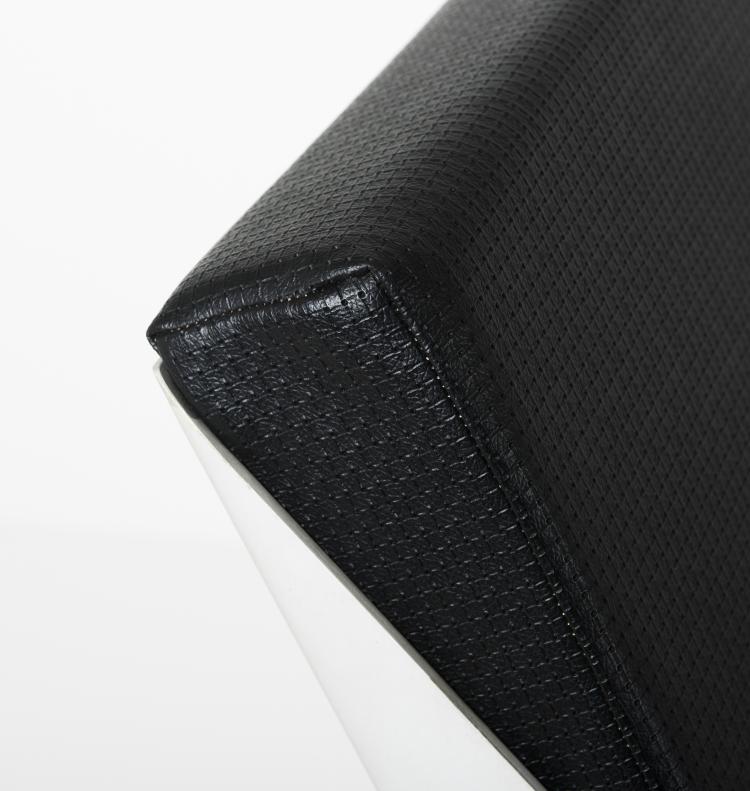 Bild 5 zu Objekt, 'Schleudersitz' easy chair, 1984/85, Hermann Waldenburg, Waldenburg, Hermann; Pfiffner, Augsburg, 139A 191