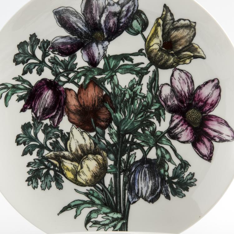 Bild 3 zu Objekt, Eight 'Fiori' plates, 1960s , Piero Fornasetti, Fornasetti, Mailand, 139B 400