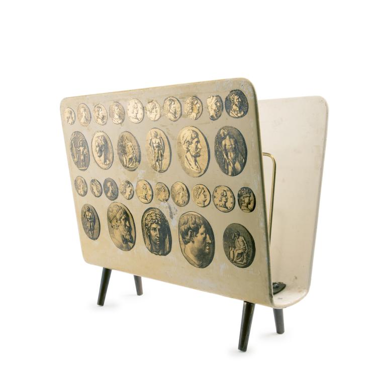 Hauptbild zu Objekt, 'Monete Antiche' magazine rack, 1950s, Piero Fornasetti, Fornasetti, Mailand, 139B 375