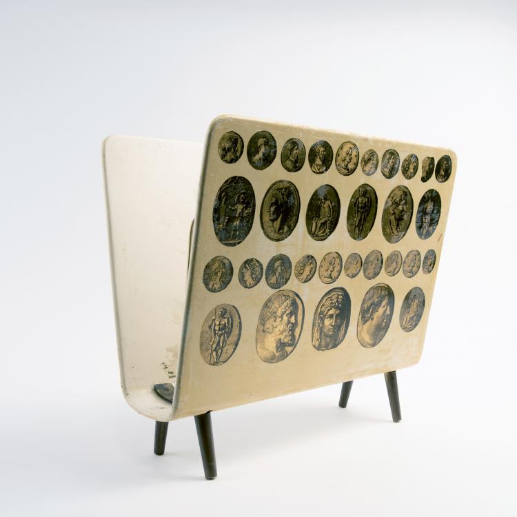 Bild 1 zu Objekt, 'Monete Antiche' magazine rack, 1950s, Piero Fornasetti, Fornasetti, Mailand, 139B 375