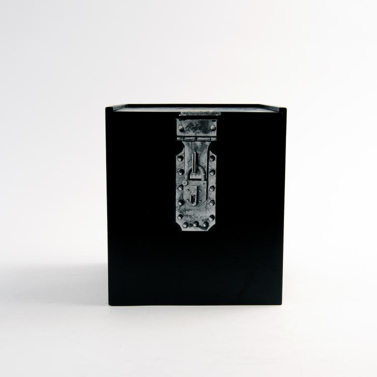 Bild 1 zu Objekt, 'Scimmie' jar for scented candles, 2010s, Barnaba Fornasetti, Fornasetti, Mailand, 139B 435