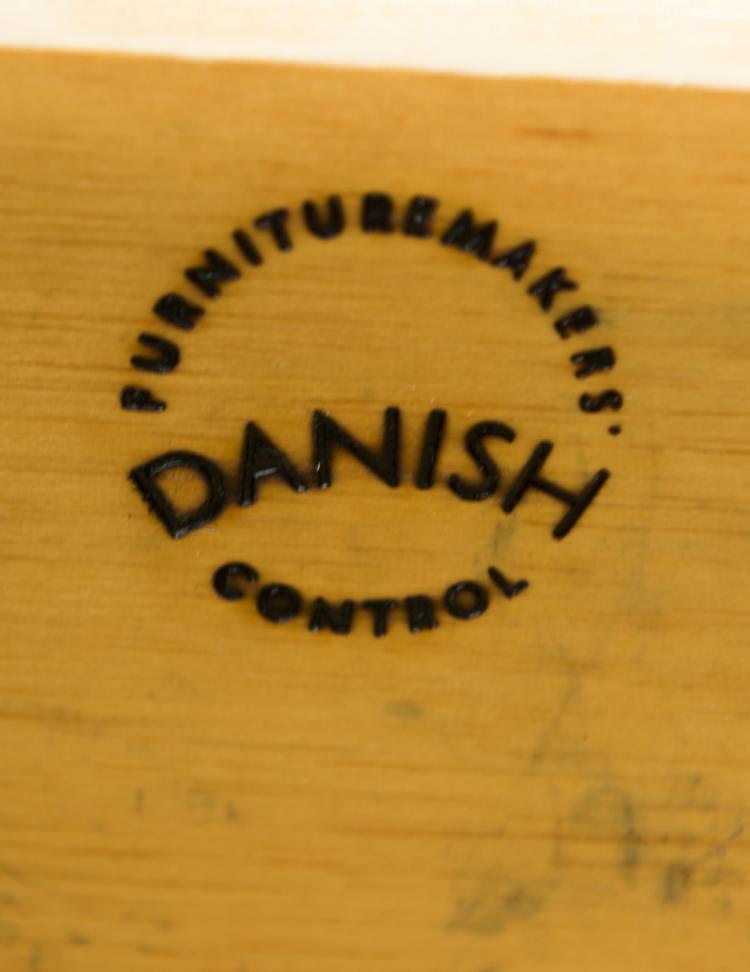 Bild 4 zu Objekt, Desk / Dresser, 1961, Arne Wahl Iversen, Vinde M&ouml;belfabrik, D&auml;nemark, 139B 458