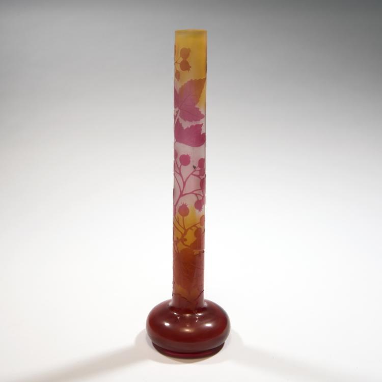 Bild 1 zu Objekt, 'Groseilles' vase, 1908-14, Gall&eacute;, Etablissements, Nancy, 138B 226