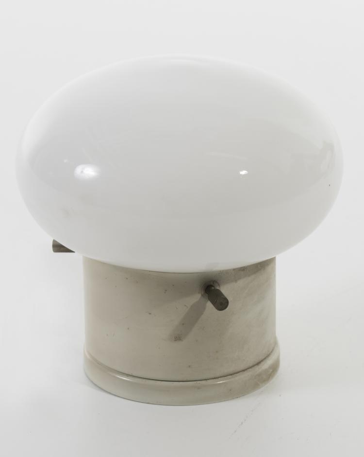 Bild 1 zu Objekt, 12 Wand-/Deckenleuchten, um 1955, Oluce, Mailand (zugeschrieben), 139B 315