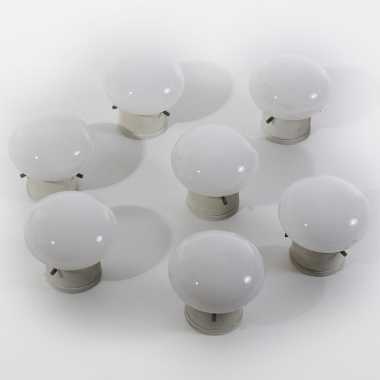 Bild 2 zu Objekt, 12 Wand-/Deckenleuchten, um 1955, Oluce, Mailand (zugeschrieben), 139B 315