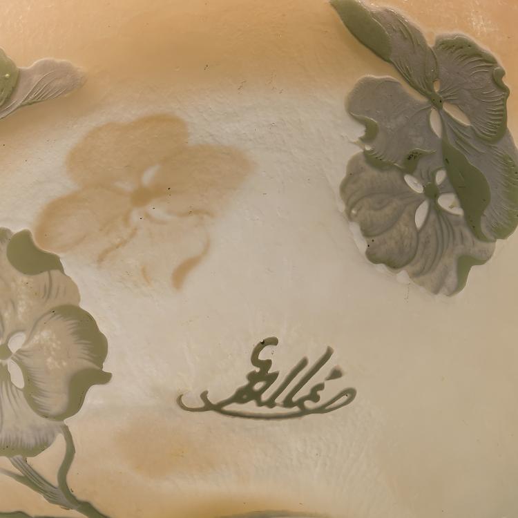 Bild 2 zu Objekt, Footed 'Hortensias' bowl, 1902-03, Gall&eacute;, Emile, Nancy, 138B 207