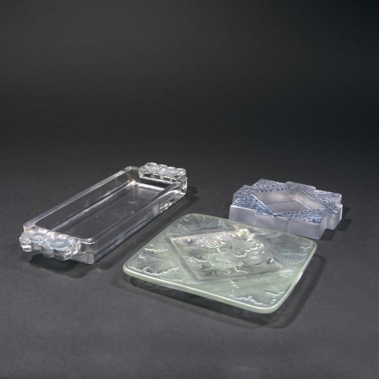 Hauptbild zu Objekt, Drei Aschenbecher 'V&eacute;zelay', 1924, 'Var&egrave;se', 1929 und 'Eglantines', 1936, Lalique, Ren&eacute;, Wingen-sur-Moder, 138A 34
