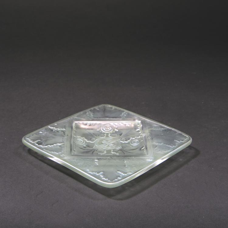 Bild 1 zu Objekt, Drei Aschenbecher 'V&eacute;zelay', 1924, 'Var&egrave;se', 1929 und 'Eglantines', 1936, Lalique, Ren&eacute;, Wingen-sur-Moder, 138A 34