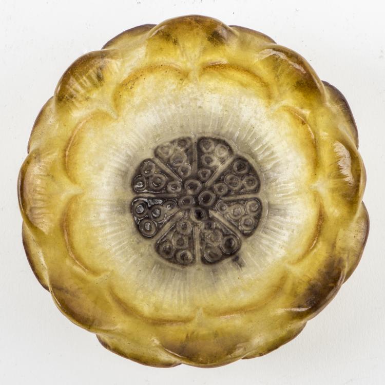 Bild 2 zu Objekt, 'Fleur ouverte' ashtray, 1924, Argy-Rousseau, Gabriel, Paris, 138B 94