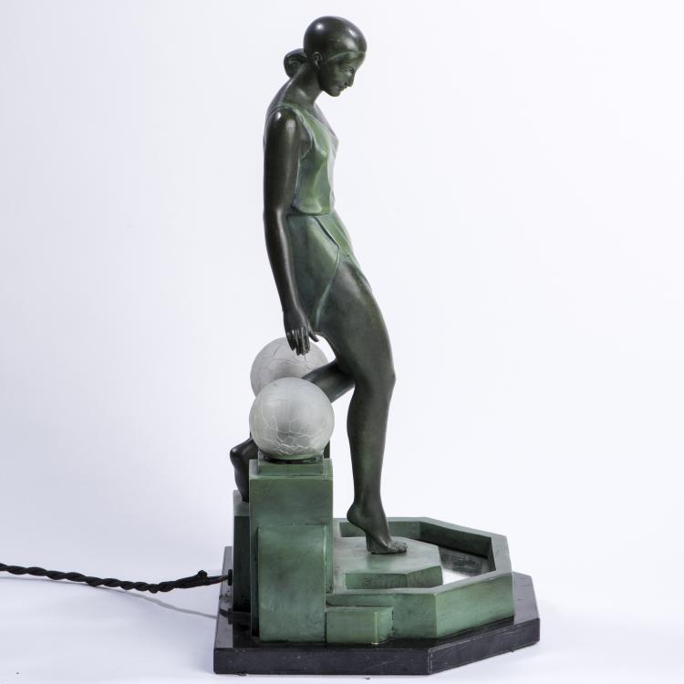 Bild 4 zu Objekt, Figurative table light, c1930, Pierre Le Faguays, Fayral, Paris; Le Verrier, Paris, 138B 727
