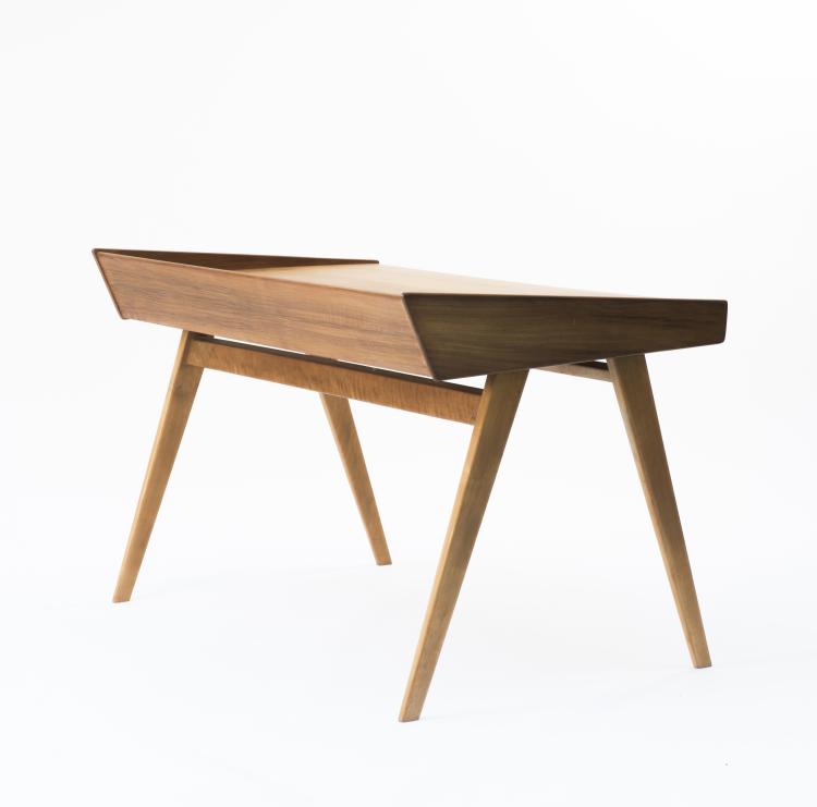 Bild 1 zu Objekt, Schreibtisch, um 1950, Helmut Magg, WK-M&ouml;bel, Stuttgart (zugeschrieben), 139A 101